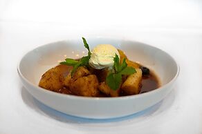 Park Inn by Radisson Oslo Airport Hotel West