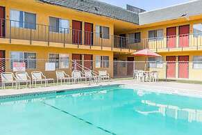 Economy Inn- Buttonwillow I-5
