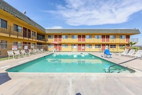 Economy Inn Buttonwillow Bakersfield I-5