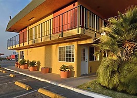 Economy Inn- Buttonwillow I-5