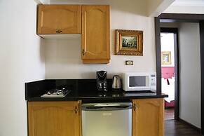 Gondola Hotel and Suites