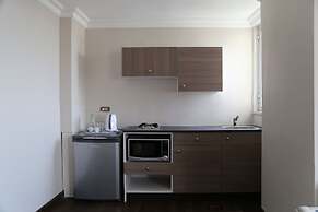 Gondola Hotel and Suites