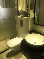 Gondola Hotel and Suites