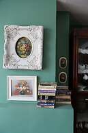 Gondola Hotel and Suites