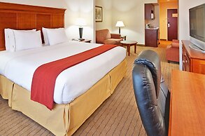 Holiday Inn Express Hotel & Suites Dyersburg by IHG