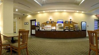 Holiday Inn Express Hotel & Suites Dyersburg by IHG