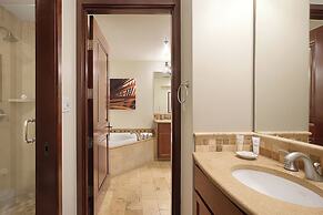 Waipouli Beach Resorts & Spa Kauai by OUTRIGGER