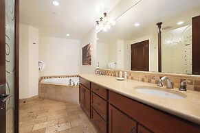 Waipouli Beach Resorts & Spa Kauai by OUTRIGGER