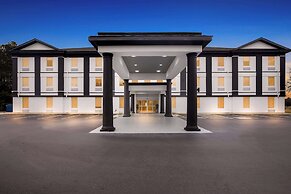 Sonesta Essential Savannah