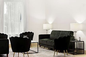 Sonesta Essential Savannah