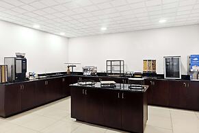 Sonesta Essential Savannah