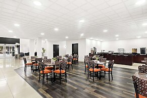 Sonesta Essential Savannah