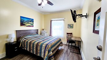 Santa Paula Inn