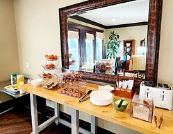 Santa Paula Inn