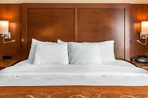 Comfort Suites Wixom