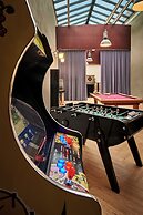 Gatsby Hotel & Restaurant by Happyculture