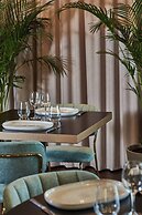 Gatsby Hotel & Restaurant by Happyculture
