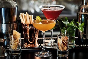 Gatsby Hotel & Restaurant by Happyculture