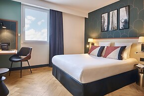 Gatsby Hotel & Restaurant by Happyculture