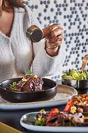 Gatsby Hotel & Restaurant by Happyculture