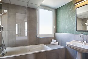 Gatsby Hotel & Restaurant by Happyculture