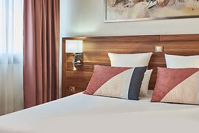 Gatsby Hotel & Restaurant by Happyculture