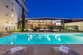 Gatsby Hotel & Restaurant by Happyculture