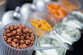 Hotel 10 Opera by HappyCulture