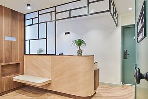 Hotel 10 Opera by HappyCulture