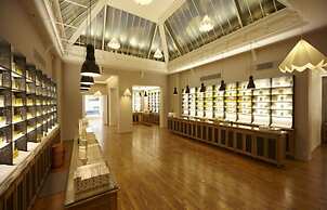 Hotel 10 Opera by HappyCulture