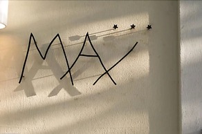 Max Hotel
