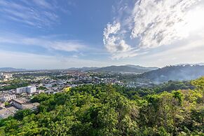 DoubleTree by Hilton Phuket Banthai Resort