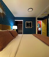 Sessions Retreat & Hotel