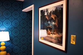 Sessions Retreat & Hotel