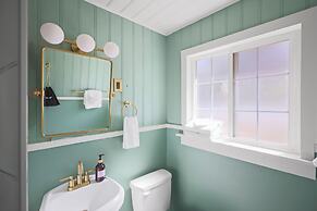 Sessions Retreat & Hotel