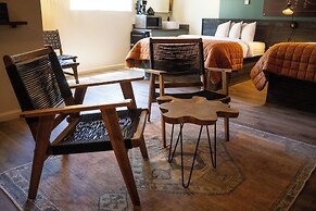 Sessions Retreat & Hotel