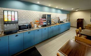 Country Inn & Suites by Radisson, Harrisonburg, VA