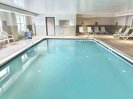 Country Inn & Suites by Radisson, Harrisonburg, VA