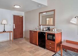 Hampton Inn & Suites Grove City