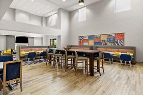 Hampton Inn & Suites Grove City