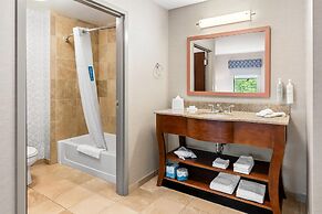 Hampton Inn & Suites Grove City
