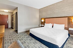 Hampton Inn & Suites Grove City