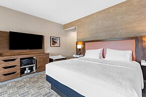 Hampton Inn & Suites Grove City