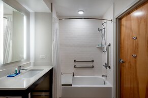 Holiday Inn Express & Suites Daphne- Spanish Fort Area by IHG