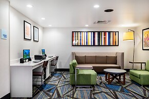 Holiday Inn Express & Suites Daphne- Spanish Fort Area by IHG