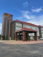 La Quinta Inn & Suites by Wyndham Oklahoma City - Moore
