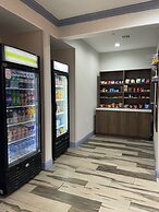 La Quinta Inn & Suites by Wyndham Oklahoma City - Moore