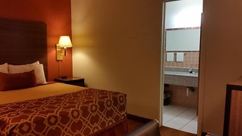 American Inn of Liberal