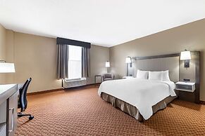 Best Western Plus Kendall Hotel & Suites