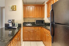 Best Western Plus Kendall Hotel & Suites